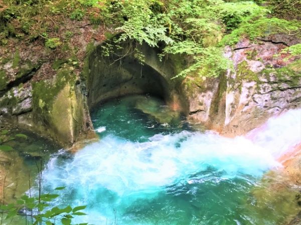 Nishizawa Valley's Botai Pool 