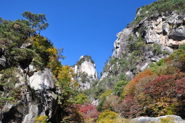 Kakuenpo Cliff at Shosenkyo Gorge