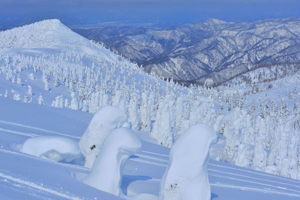 Snow-Monster-Ani-Ski-Reosrt-Mt-Moriyoshi