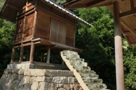 Naoshima Island – The Paradise for Contemporary Art Lovers Goo-Shrine-Naoshima-Kagawa-Japan