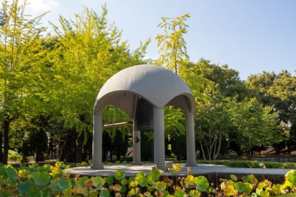 Peace-Bell-in-Peace-Memorial-Park-Hiroshima-Japan