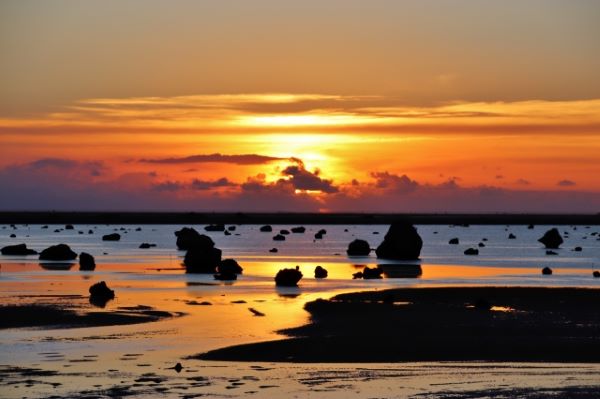Sunset-at-Sawada-no-Hama-Beach-Irabu-Island-Miyakojima-Okinawa-Japan