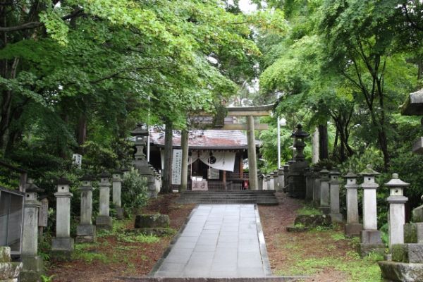 Shirane-Shrine-Kusatsu-Onsen-Gunma-Japan