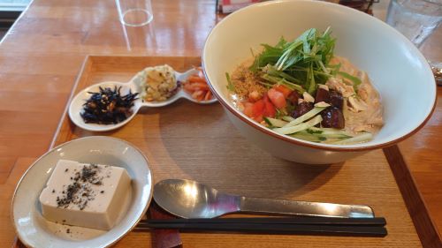 Gomacro-Salons-Sesame-Ramen-Kyoto-Vegetarian-Restaurant