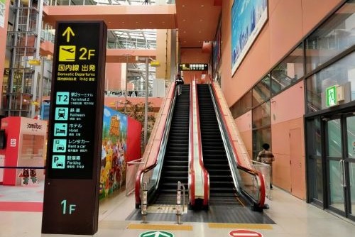 Escalator-Kansai-International-Airport-to-Kansai-Airport-Station