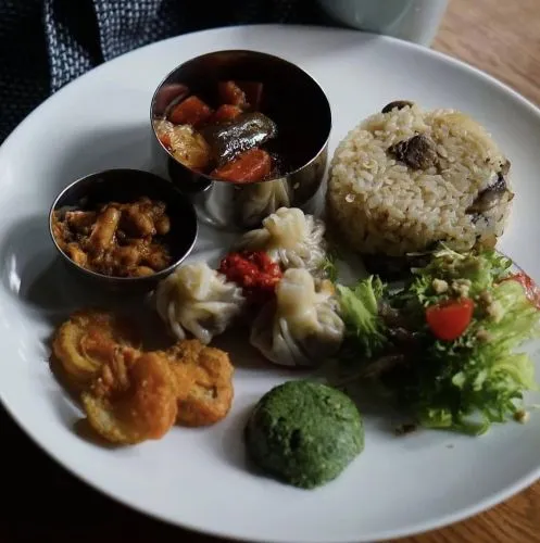Lunch Plate at VeganLife SoiSoi Vegan Restaurant in Kyotamba Kyoto